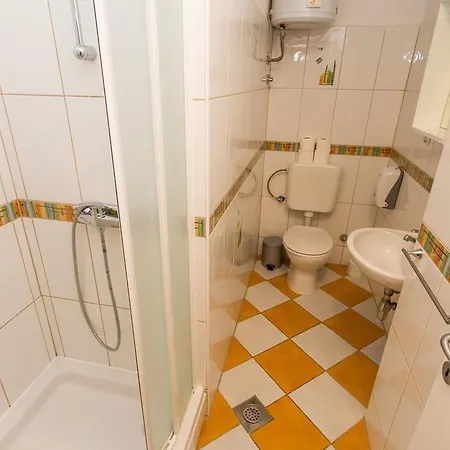 Apartman Maja *
